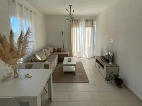 Izdavanje, jednosoban stan, 46m², Gradiošnica, Tivat - image 4