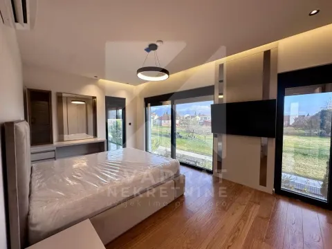 Izdavanje, kuća, 230m², Gornja Gorica, Podgorica - image 48