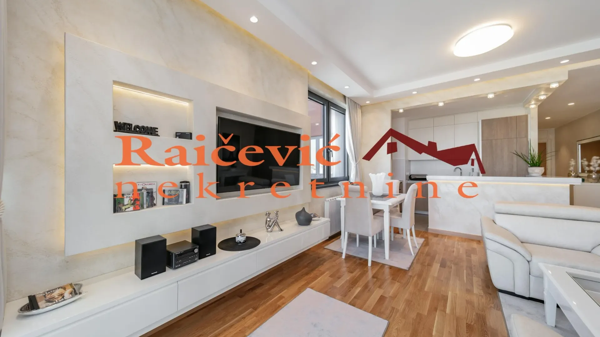 Izdavanje, trosoban stan, 90m², Savski Venac, Beograd
