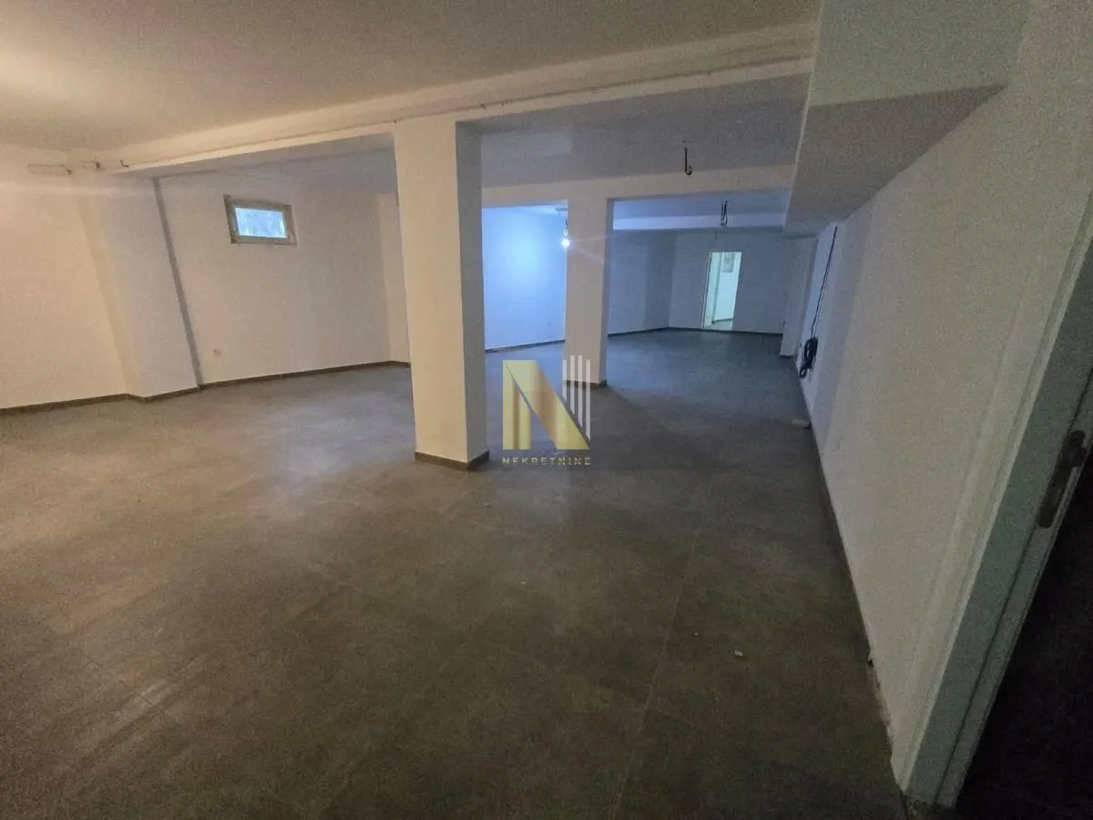 Rent, office space, 306m², Grbavica, Novi Sad Sve Podlokacije