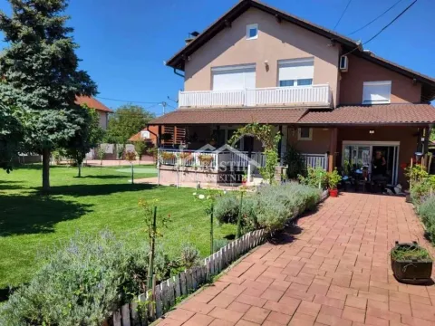 Sale, house, 418m², Carina, Smederevo