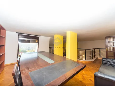 Izdavanje, poslovni prostor, 270m², Gorica C, Podgorica - image 13