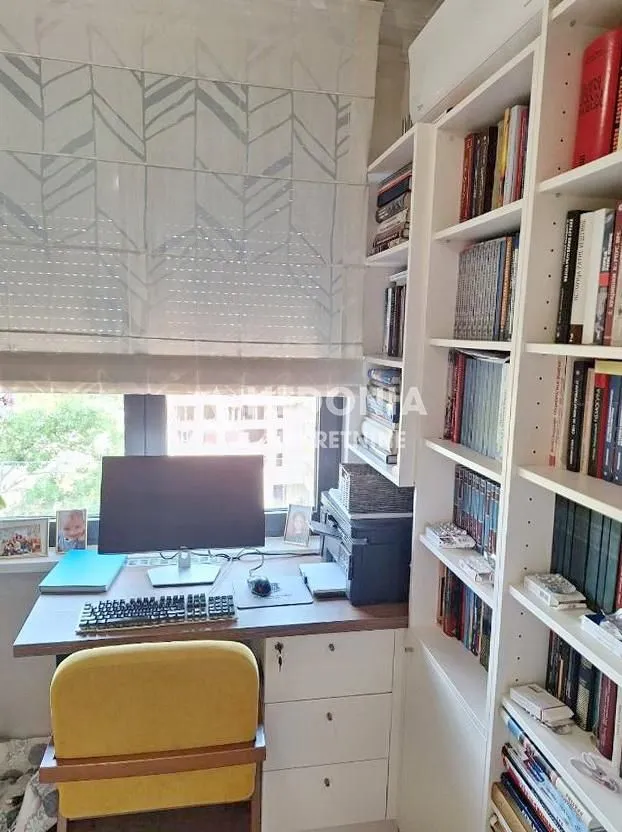 Prodaja, dvosoban stan, 61m², Novi Beograd Sve Podlokacije, Beograd