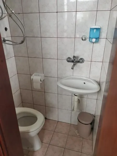 Rent, office space, 60m², Krnjaca, Palilula Sve Podlokacije