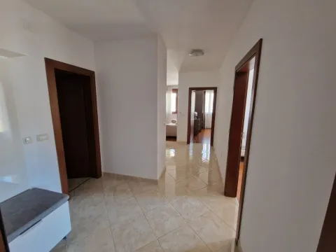 Prodaja, trosoban stan, 94m², Bečići, Budva - image 34