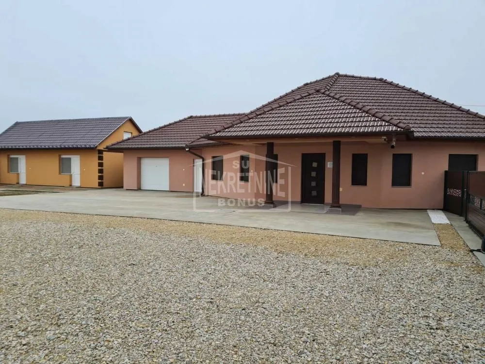 Prodaja, kuća, 176m², Pačir, Bačka Topola