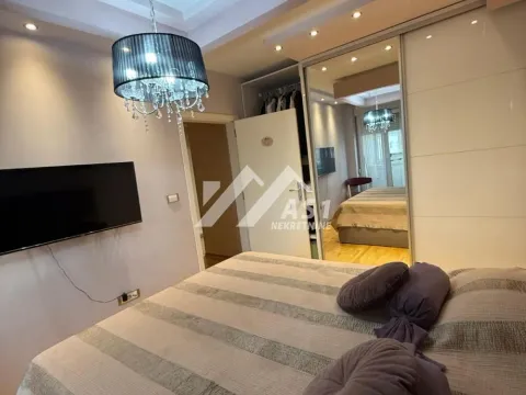 Izdavanje, trosoban stan, 93m², Novi Sad Sve Podlokacije, Novi Sad - image 6