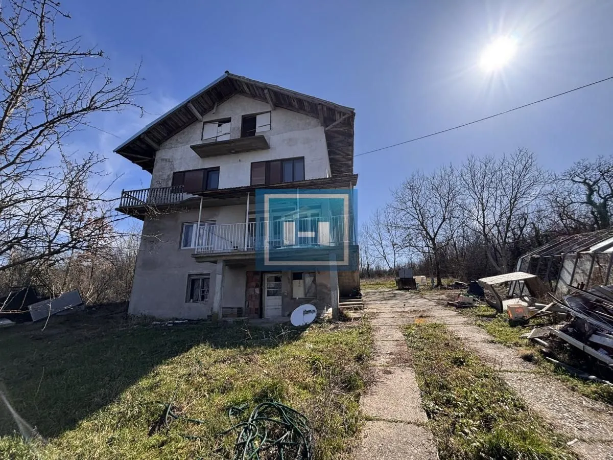 Prodaja, kuća, 360m², Šantarovac, Jagodina