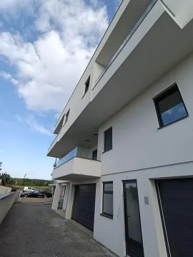 Prodaja, četvorosoban stan, 140m², Sremska Kamenica, Petrovaradin - image 13