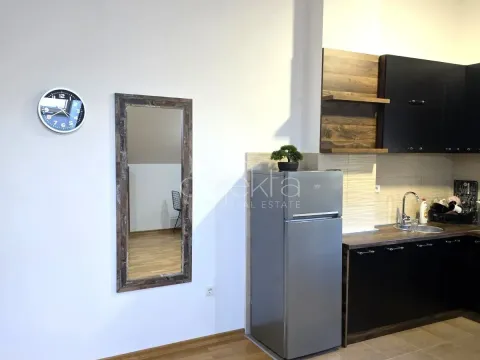 Izdavanje, stan, 50m², Tivat, Crna Gora - image 4