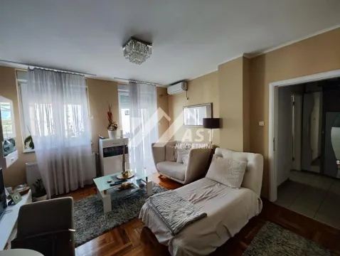 Rent, one bedroom apartment, 43m², Bulevar Oslobodjenja, Novi Sad Sve Podlokacije - image 2