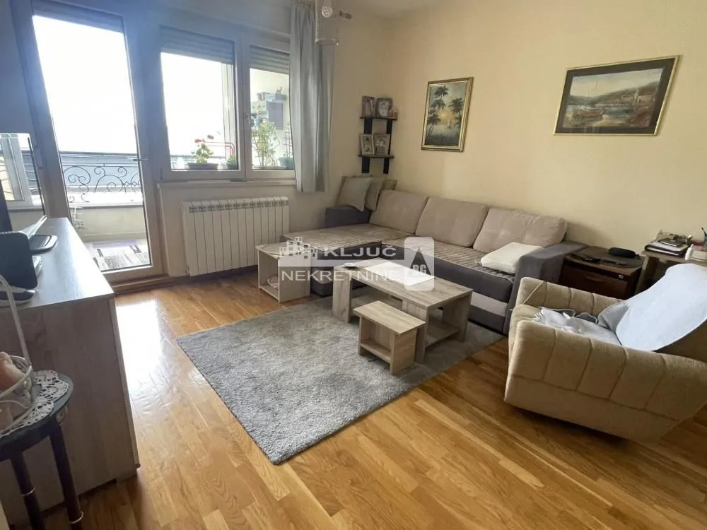 Prodaja, dvosoban stan, 64m², Savski Venac, Beograd