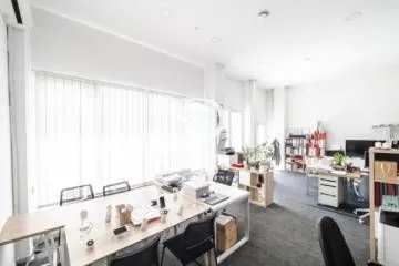 Sale, office space, 50m², Pasino Brdo, Voždovac Sve Podlokacije - image 1