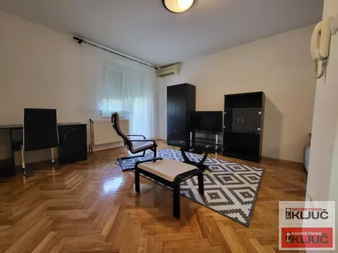 Izdavanje, garsonjera, 28m², Grbavica, Novi Sad Sve Podlokacije - image 8
