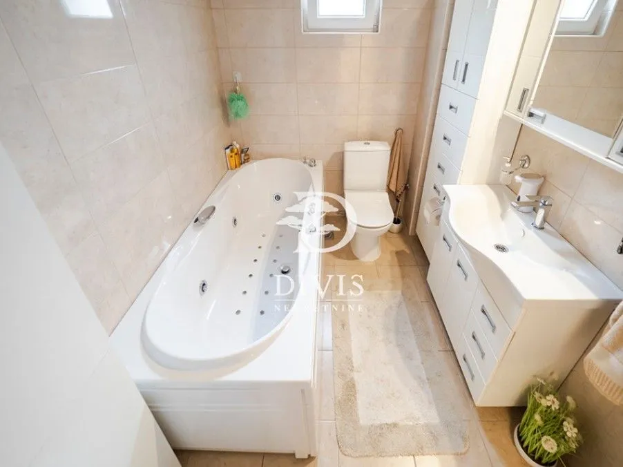 Sale, apartment, 500m², Voždovac Sve Podlokacije, Beograd
