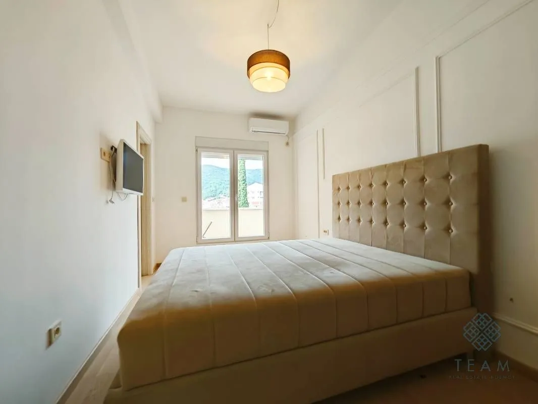 Sale, four bedroom apartment, 199m², Lazi, Budva