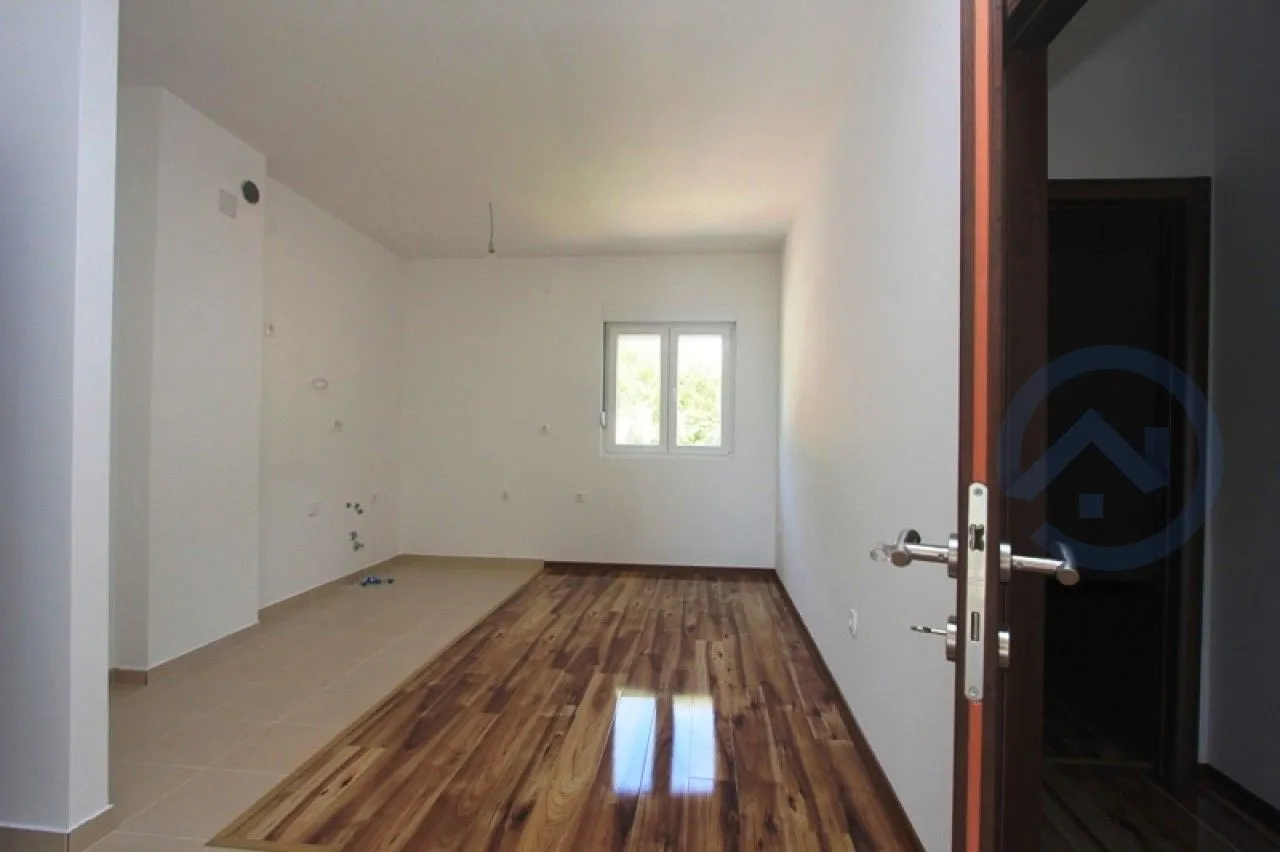 Sale, apartment, 59m², Petrovac, Budva