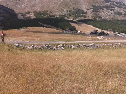 Prodaja, plac, 617m², Motički gaj, Žabljak - image 2