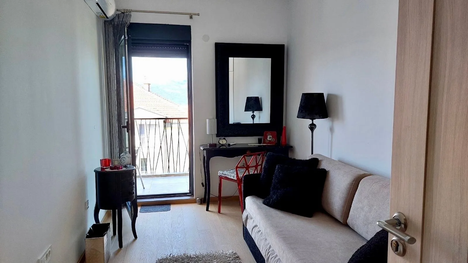 Prodaja, dvosoban stan, 64m², Seljanovo, Tivat