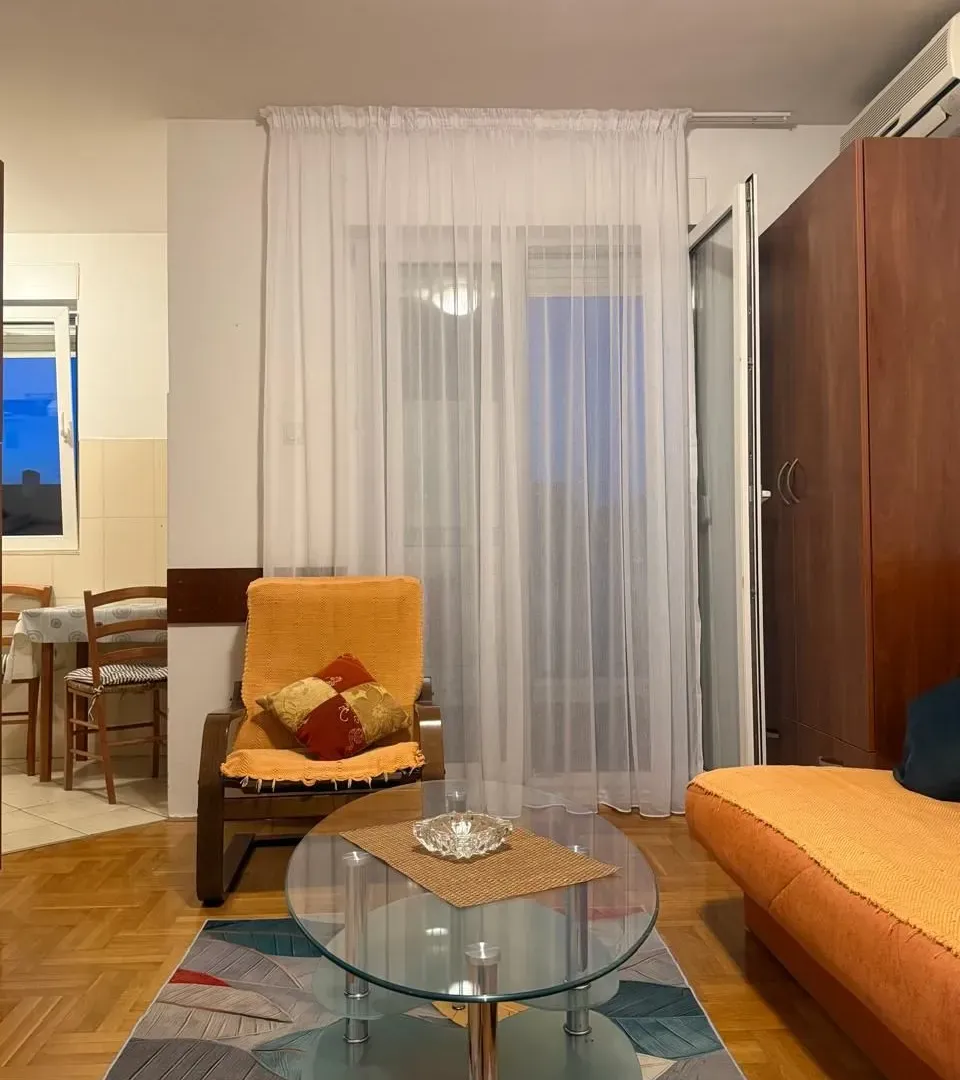 Izdavanje, jednosoban stan, 28m², Zabjelo, Podgorica