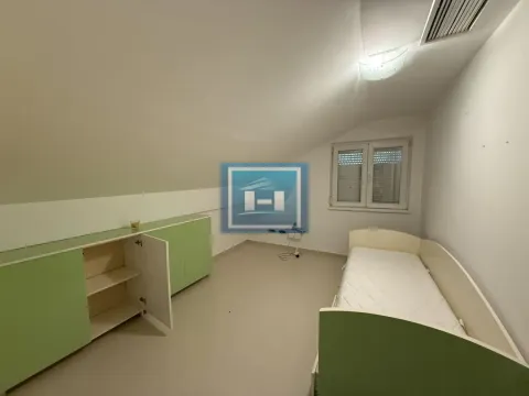 Prodaja, trosoban stan, 105m², Centar, Jagodina - image 18