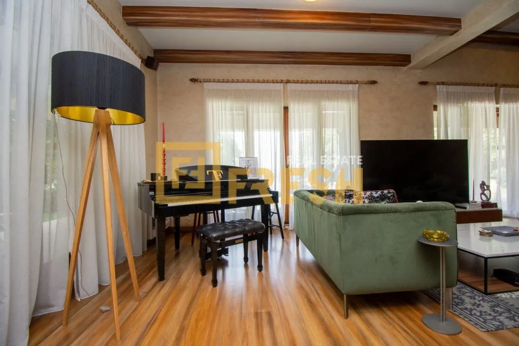 Prodaja, kuća, 400m², Danilovgrad, Crna Gora