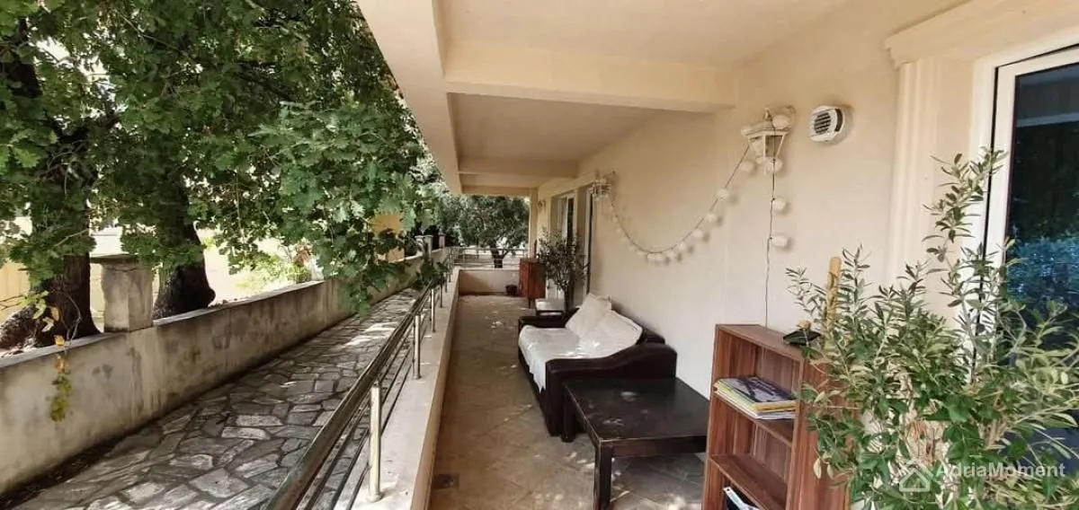 Prodaja, trosoban stan, 121m², Petrovac, Budva