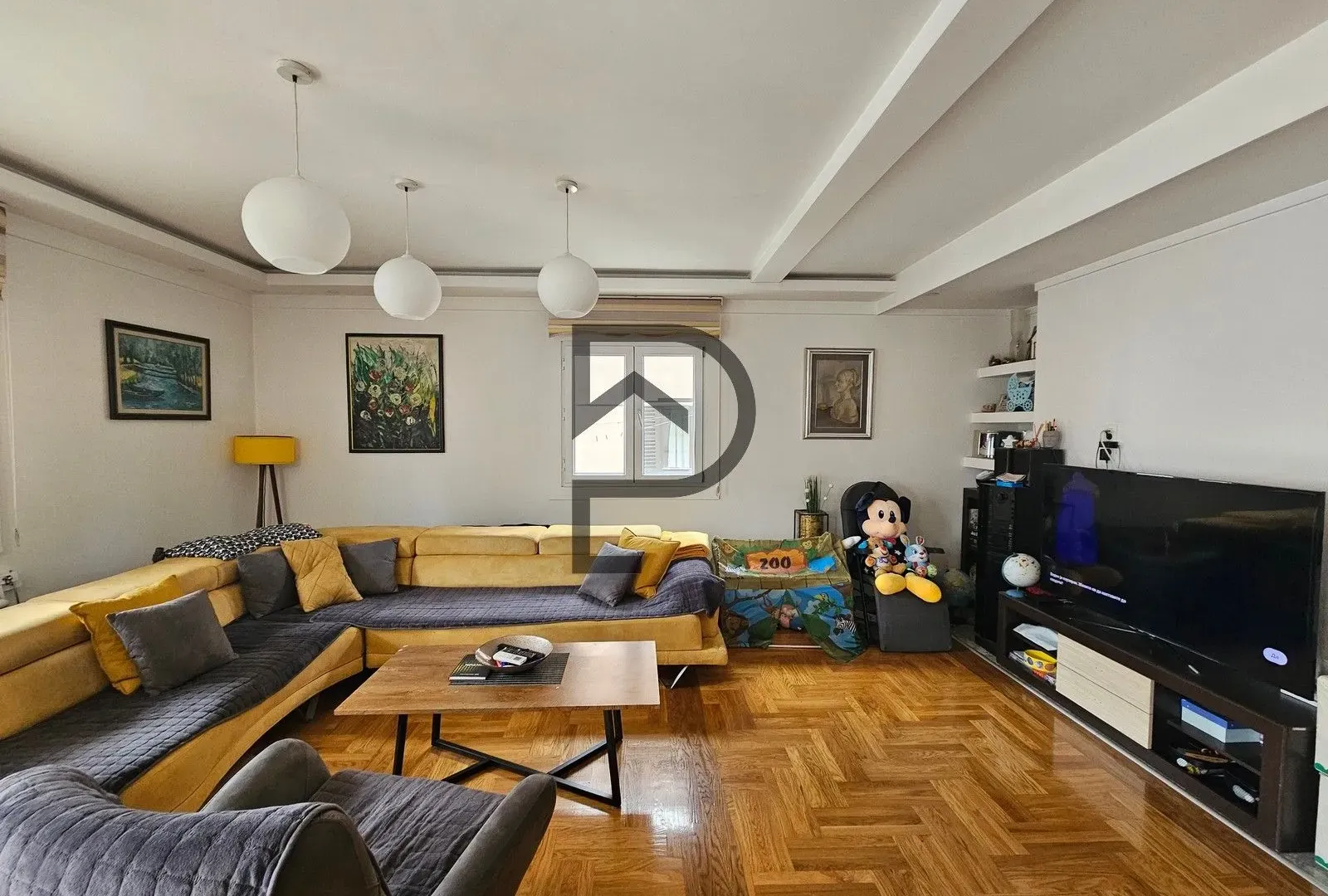 Prodaja, kuća, 226m², Blok 6, Podgorica