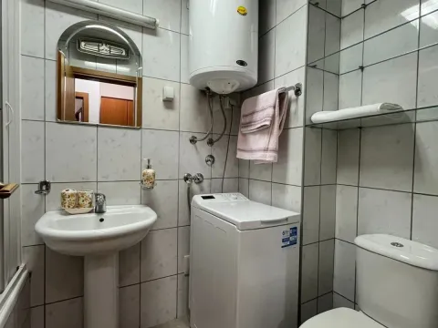 Rent, one bedroom apartment, 43m², Blok 9, Podgorica - image 7