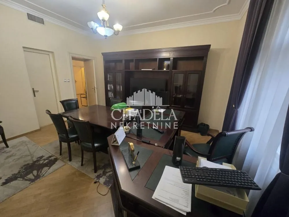 Rent, four bedroom apartment, 100m², Stari Grad, Beograd