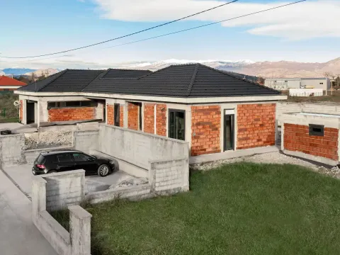 Prodaja, kuća, 259m², Donji Kokoti, Podgorica - image 4