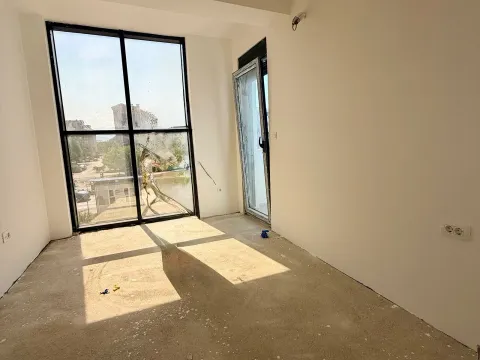 Prodaja, dvosoban stan, 64m², Stari Aerodrom, Podgorica - image 11
