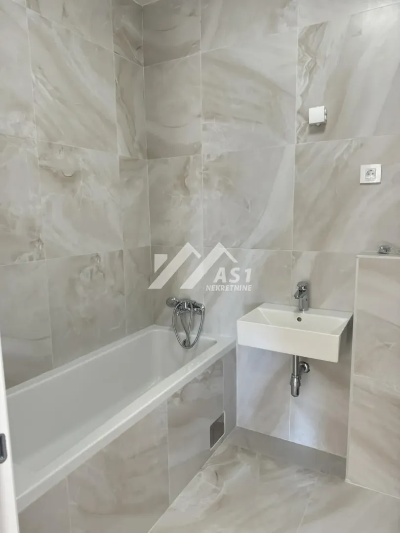 Rent, four bedroom apartment, 88m², Salajka, Novi Sad Sve Podlokacije