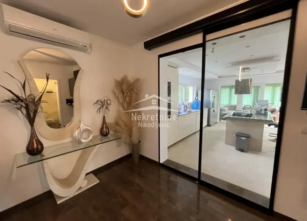 Prodaja, kuća, 650m², Babe, Sopot