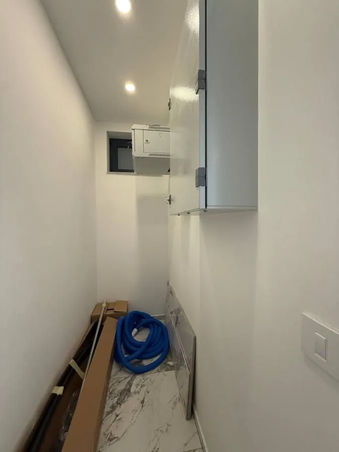 Izdavanje, kuća, 244m², Sremska Kamenica, Petrovaradin