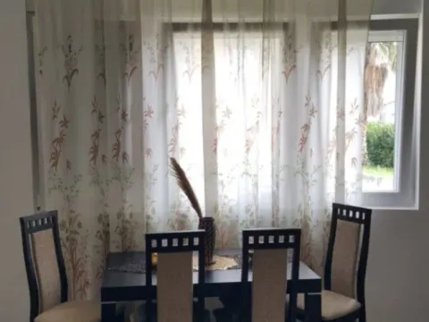 Izdavanje, dvosoban stan, 75m², Dumidran, Tivat - image 11