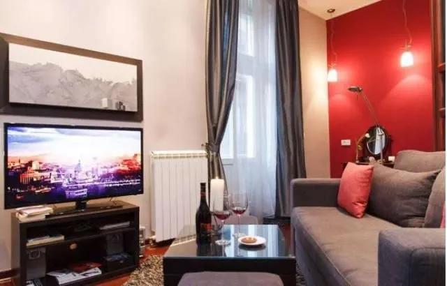 Rent, two bedroom apartment, 38m², Stari Grad, Beograd