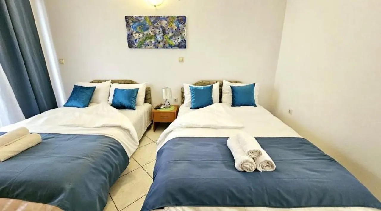 Daily-rent, two bedroom apartment, 30m², Dobra Voda, Budva
