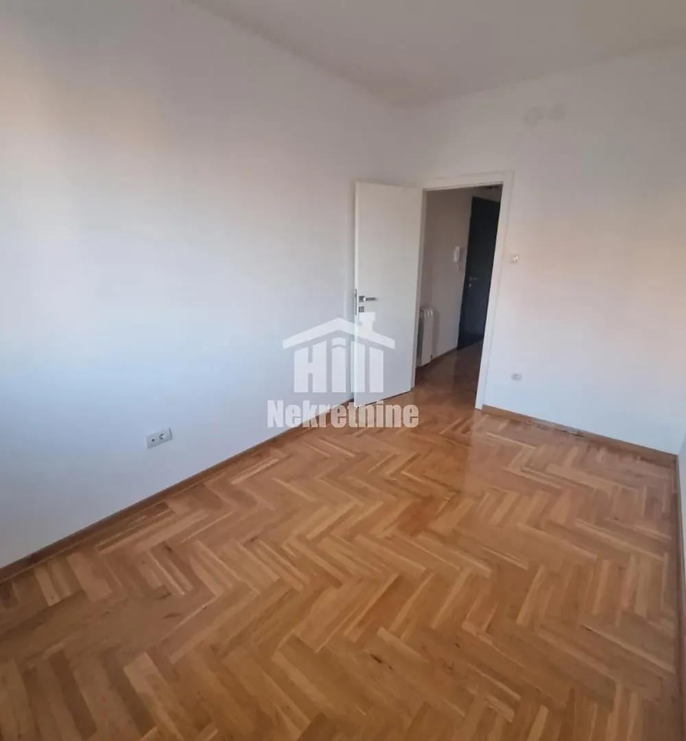 Sale, two bedroom apartment, 58m², Zemun Cara Dušana, Zemun Sve Podlokacije