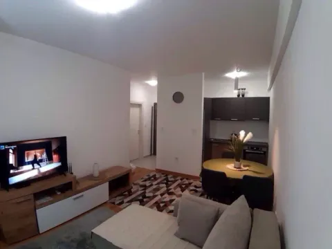 Sale, one bedroom apartment, 40m², Podgorica, Crna Gora - image 10