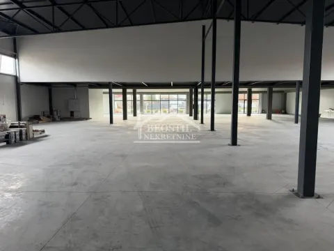 Rent, office space, 2100m², Centar, Smederevo - image 16