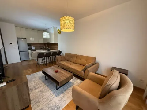 Izdavanje, jednosoban stan, 50m², Bečići, Budva - image 2