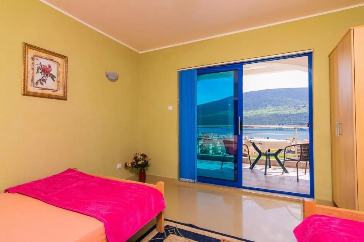 Prodaja, kuća, 280m², Đenovići, Herceg Novi