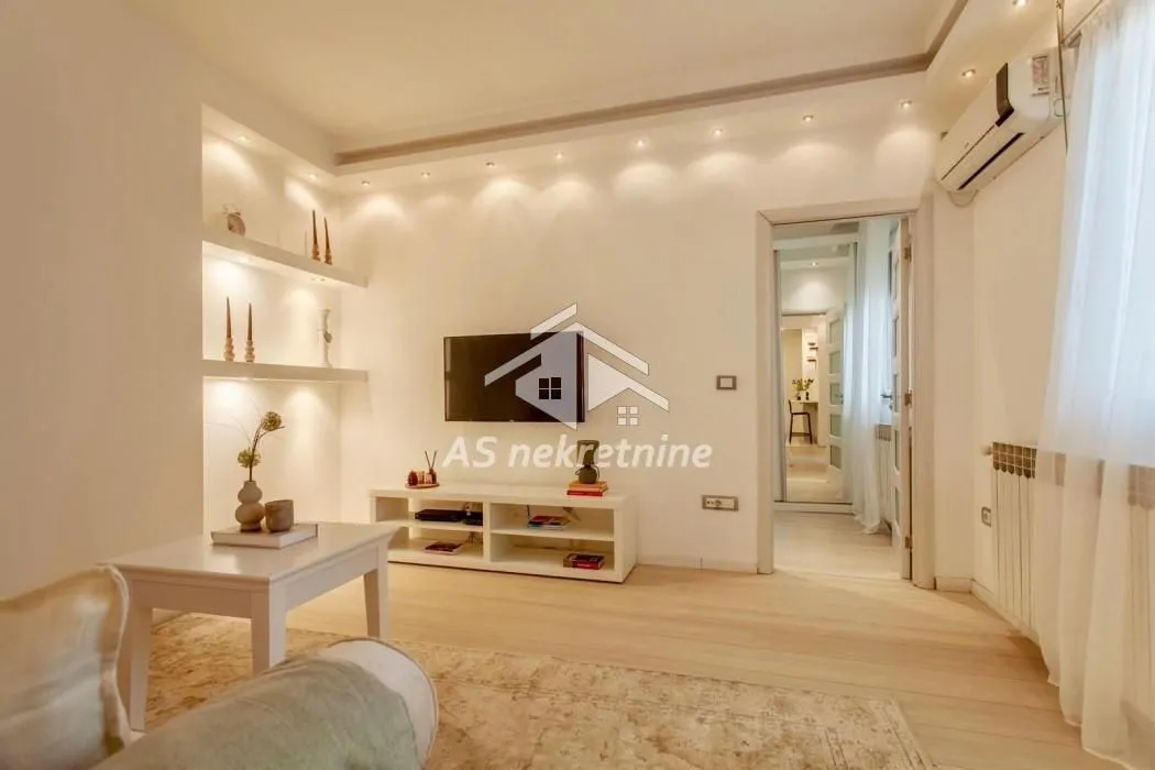 Rent, two bedroom apartment, 53m², Stari Grad, Beograd