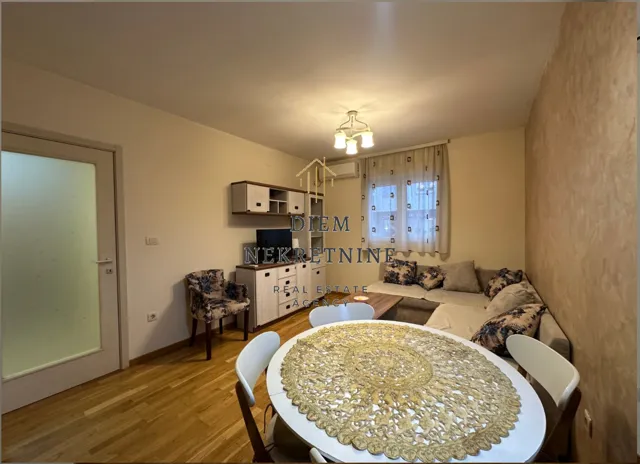 Izdavanje, dvosoban stan, 47m², Zabjelo, Podgorica