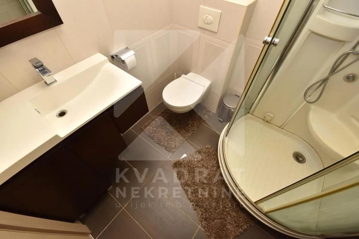 Rent, three bedroom apartment, 120m², City Kvart, Podgorica
