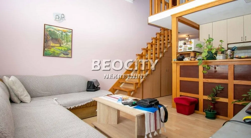 Prodaja, trosoban stan, 60m², Karaburma, Palilula Sve Podlokacije