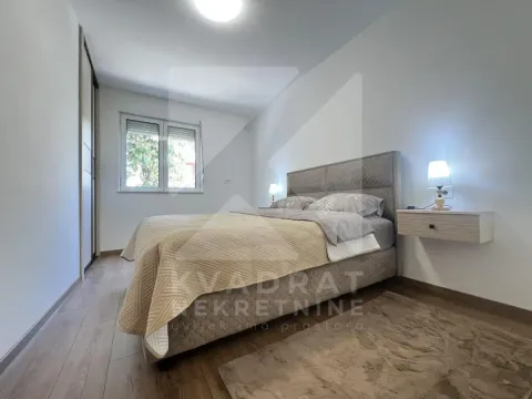 Rent, three bedroom apartment, 110m², Tološka šuma, Podgorica - image 10