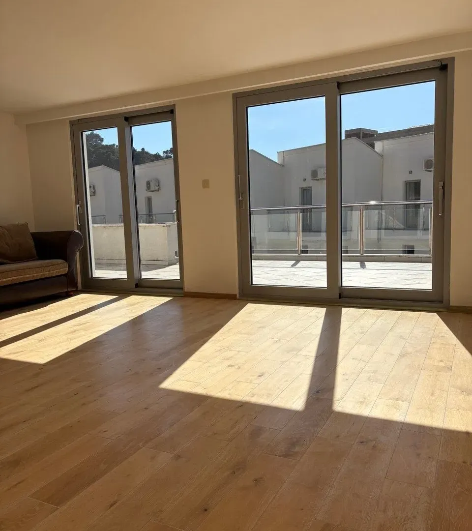 Sale, three bedroom apartment, 171m², Petrovac, Budva