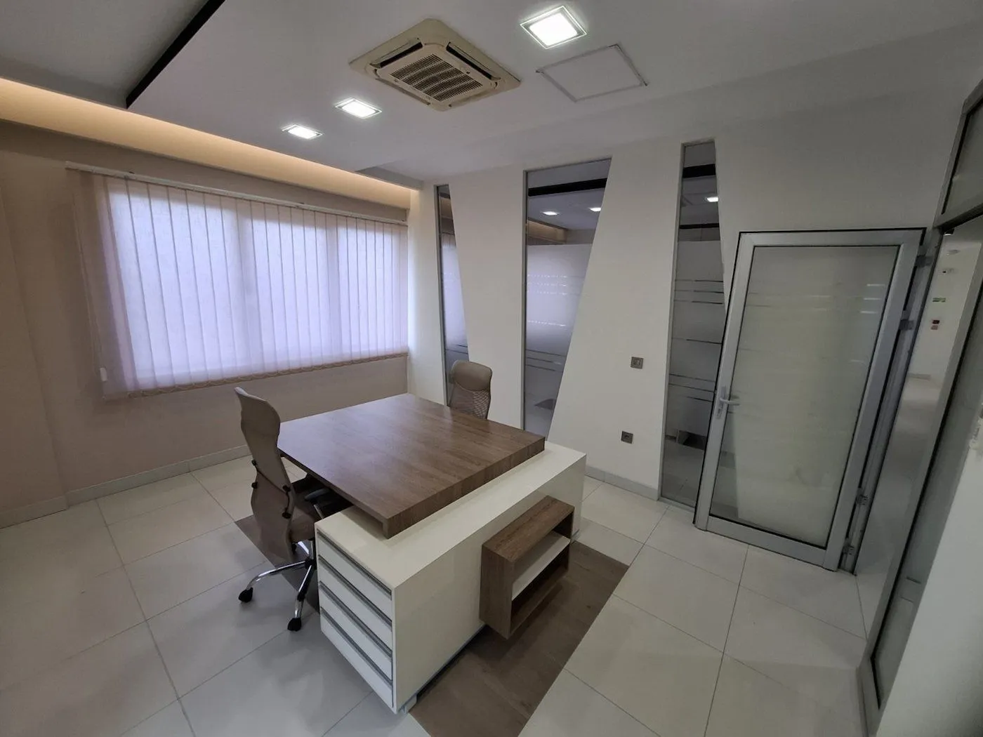 Rent, office space, 140m², Rumenka, Novi Sad Sve Podlokacije
